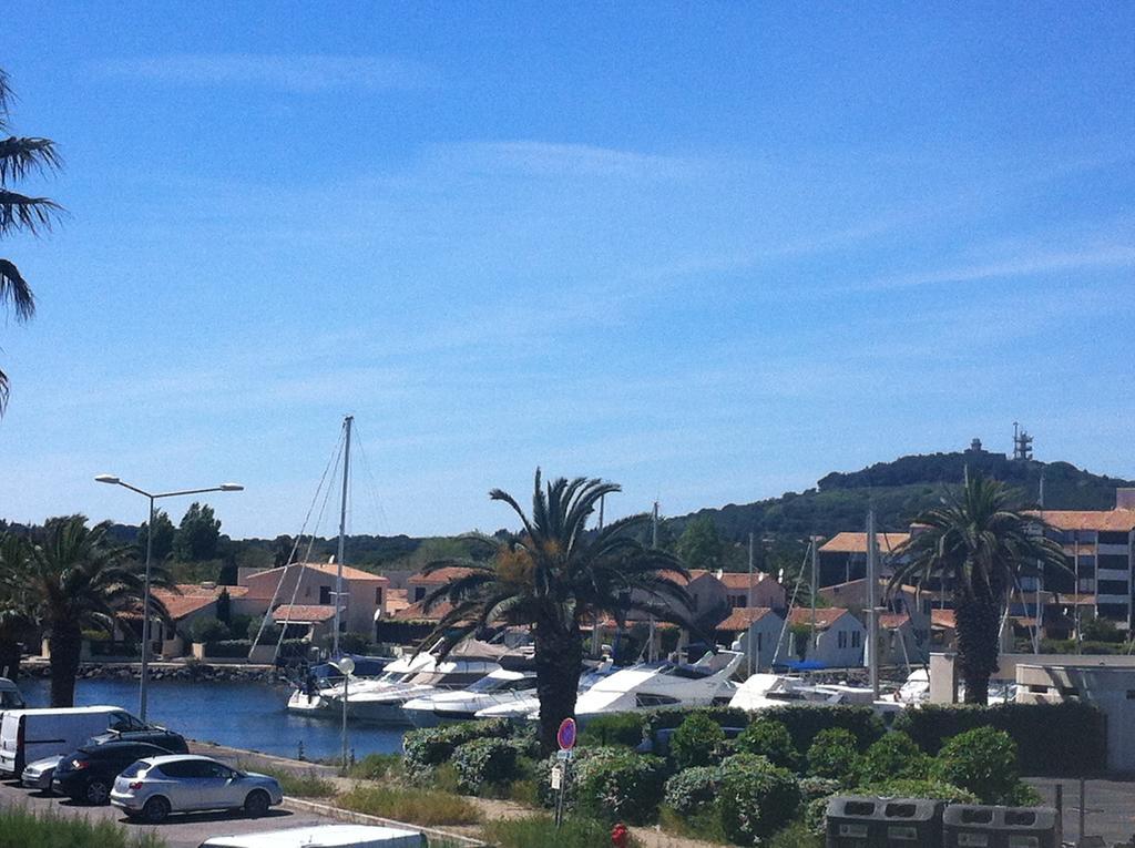 Au Coeur Du Village Naturiste Agde Buitenkant foto